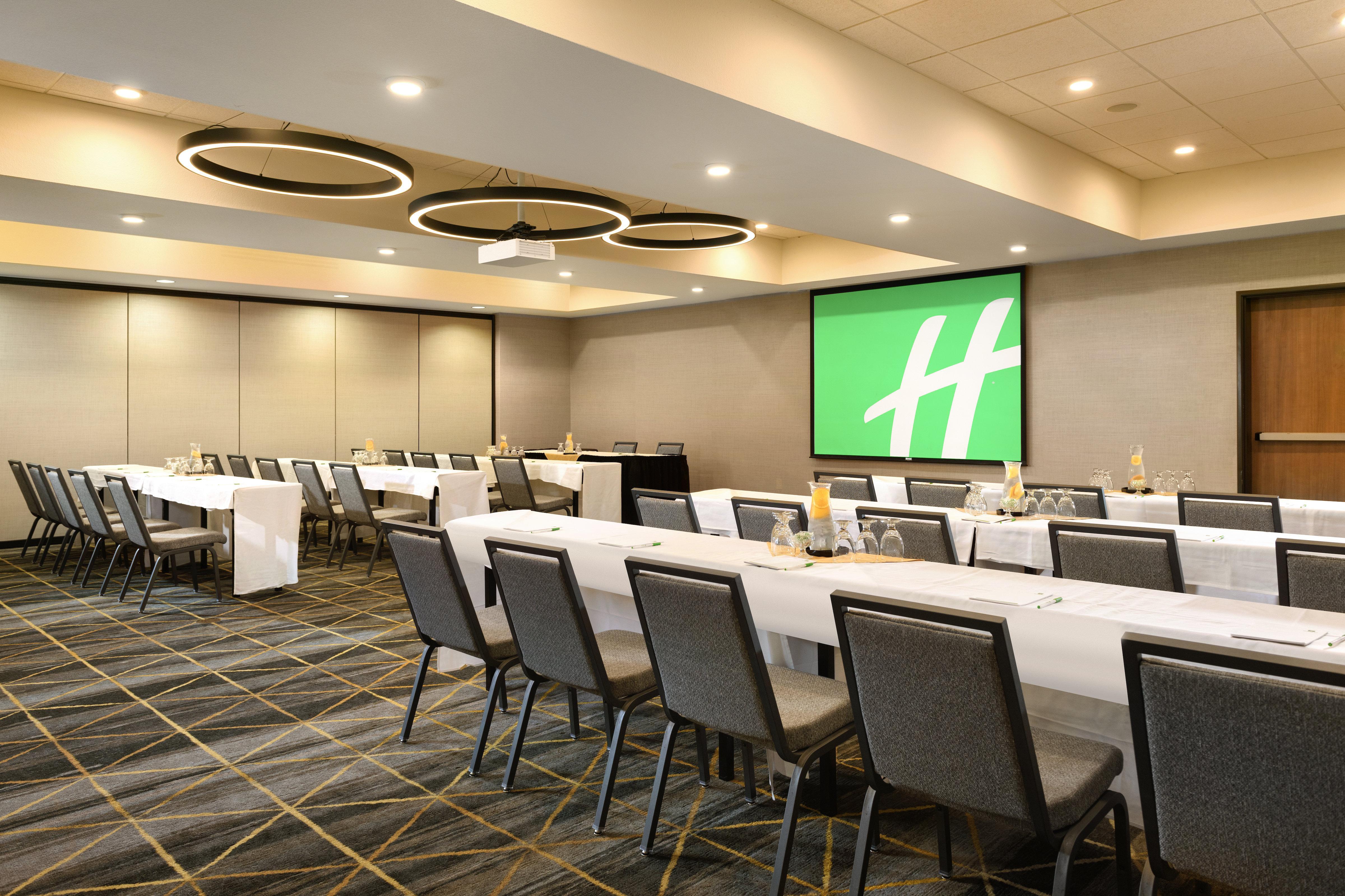 Hotel Airport By Ihg
