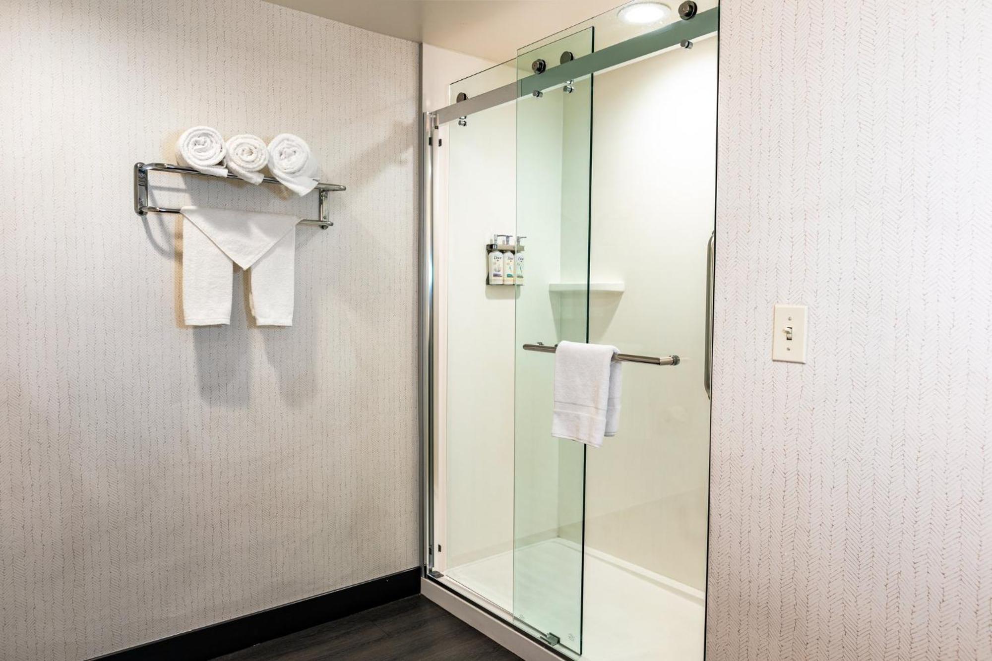 Airport By Ihg Oakland