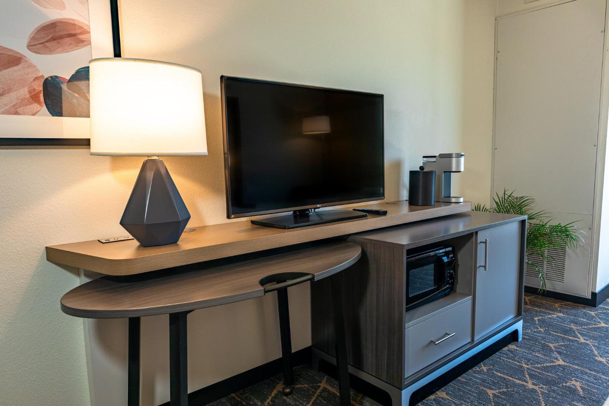 Airport By Ihg Oakland